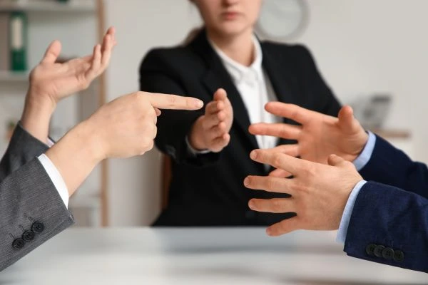 How Can Divorce Mediation Help You Avoid Court Bedford